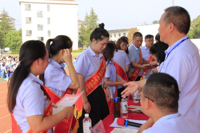 常德德才科技職業(yè)學校,常德招生就業(yè),電子商務專業(yè)學校,專業(yè)學校報考哪里好